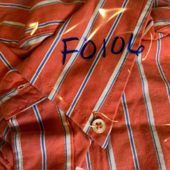 IZOD Men's Button Down Shirt Orange Stripe Blue White Size Medium - Picture 8 of 8